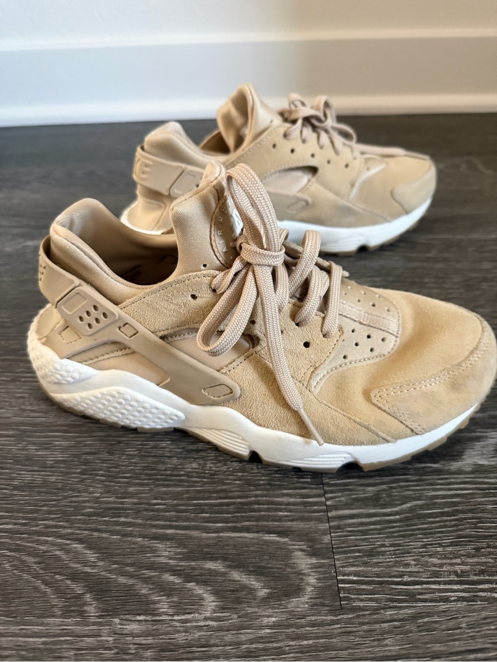 Nike Wmns Air Huarache Run SD 'Mushroom' - Picture 4 of 16
